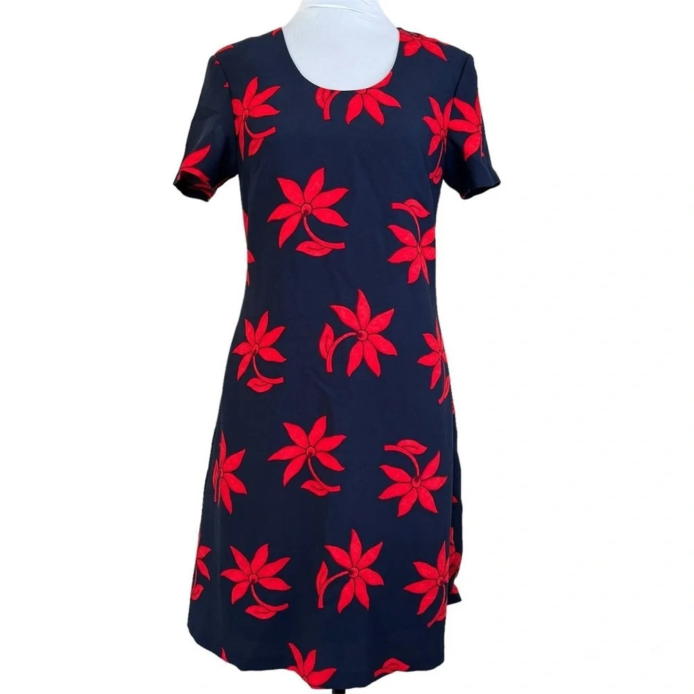 Banana Republic Size 2 Navy Short Sleeve Dress with Red Floral Pattern
